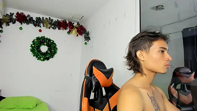 Snapshot of kenshi_roa chatting on November 29, 3:31 am kenshi roa online show from November 29, 3:31 am