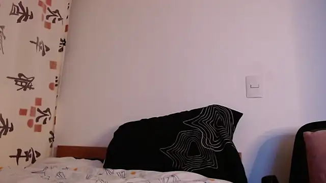 axel davis  online show from October 8, 11:57 pm