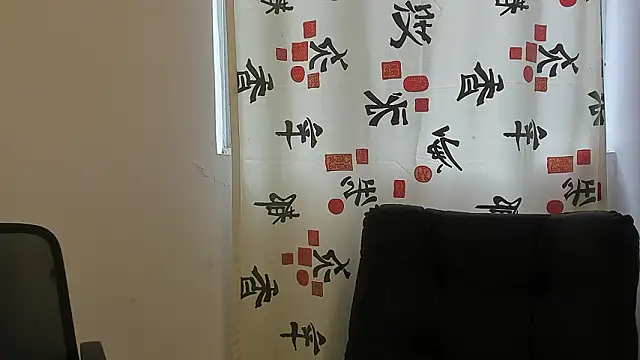 axel davis  online show from February 5, 2:00 pm