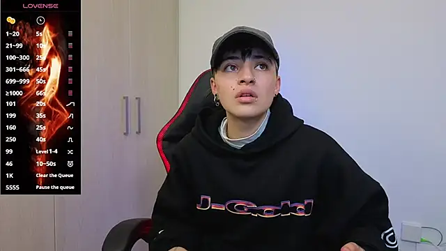 imlaiaaa online show from December 16, 12:59 am