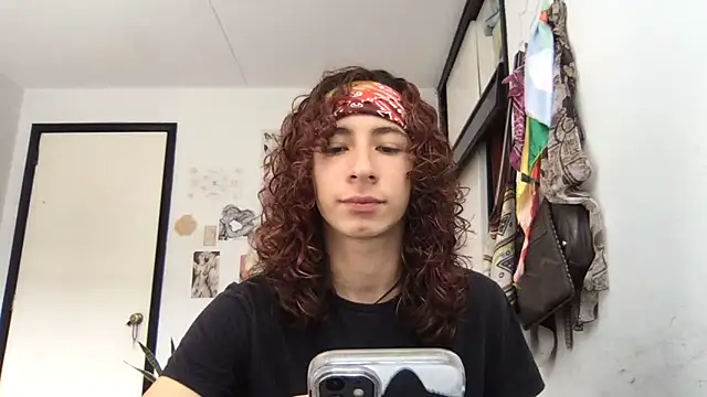 camille delrey online show from April 3, 4:49 pm