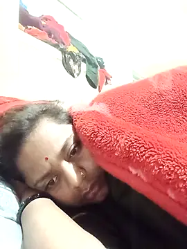 Hot crety online show from February 1, 12:09 am