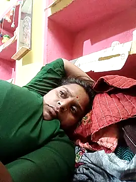 Hot crety online show from June 4, 3:29 pm