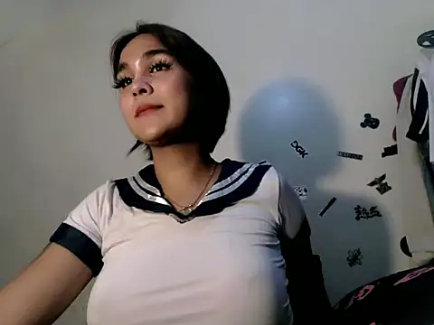 Snapshot of Moiraine_Sedai chatting on June 20, 2:20 pm Moiraine Sedai online show from June 20, 2:20 pm