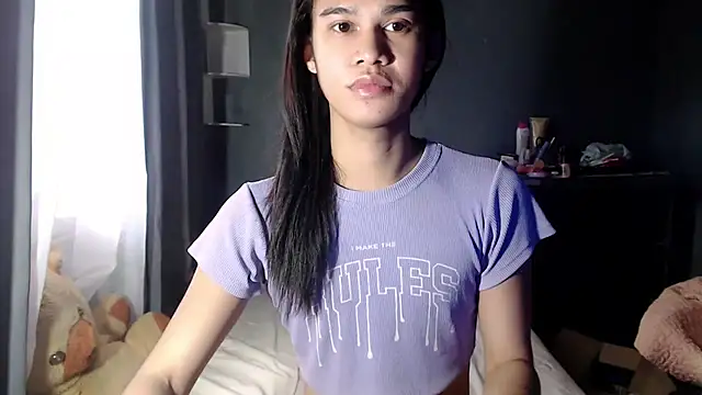 Snapshot of urseductivebarbie_xx chatting on September 14, 6:34 am urseductivebarbie xx online show from September 14, 6:34 am