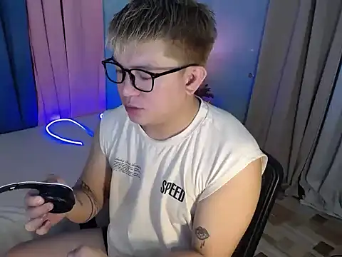 Fuckboii intown online show from July 10, 12:52 pm