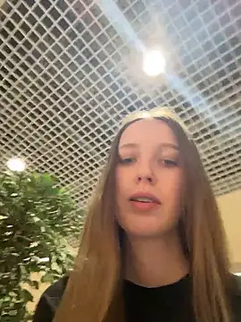 ElliRose online show from January 9, 9:56 am