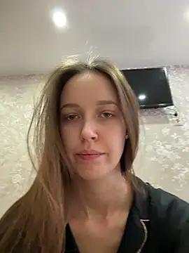 ElliRose online show from February 22, 9:08 am