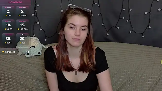 Snapshot of ElzaBlis chatting on December 22, 4:59 pm ElzaBlis online show from December 22, 4:59 pm