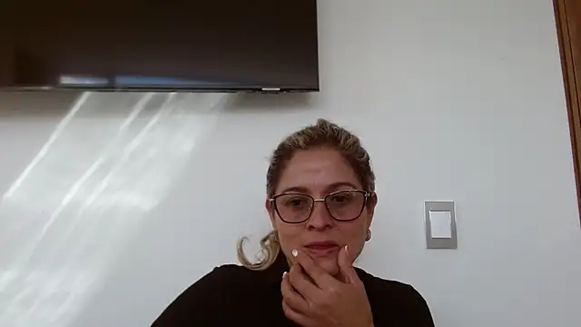 linda-mature43 online show from October 7, 7:22 pm