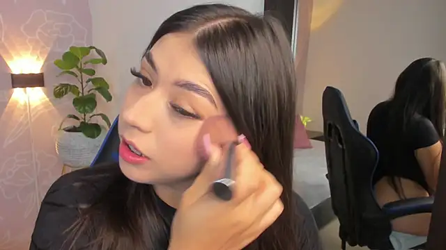 anagil  online show from April 5, 8:28 pm