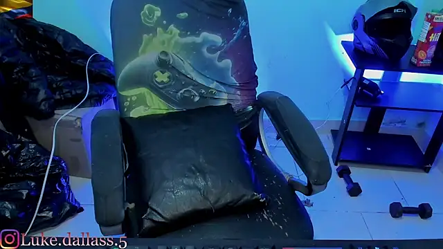 zeus 7777 online show from March 25, 12:00 pm