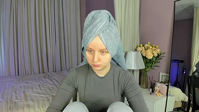 Snapshot of Rina_Panic chatting on May 30, 1:03 am Rina Panic online show from May 30, 1:03 am