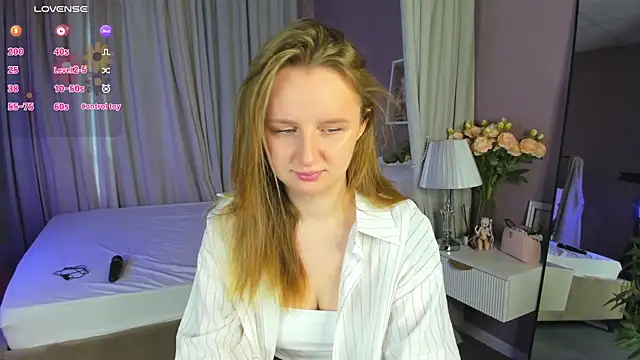 Snapshot of Rina_Panic chatting on June 12, 1:04 am Rina Panic online show from June 12, 1:04 am