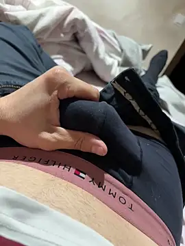 Snapshot of elcalabacin chatting on October 19, 8:42 pm elcalabacin online show from October 19, 8:42 pm