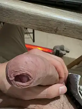 Snapshot of elcalabacin chatting on October 30, 5:35 pm elcalabacin online show from October 30, 5:35 pm