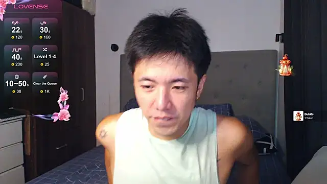 Addictiveboi online show from April 18, 3:21 am