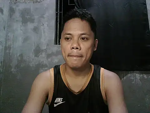 Snapshot of asian_priince chatting on December 15, 5:28 pm asian priince online show from December 15, 5:28 pm