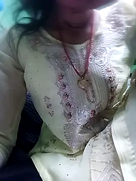 kajalbhabhi44 online show from February 28, 1:50 am