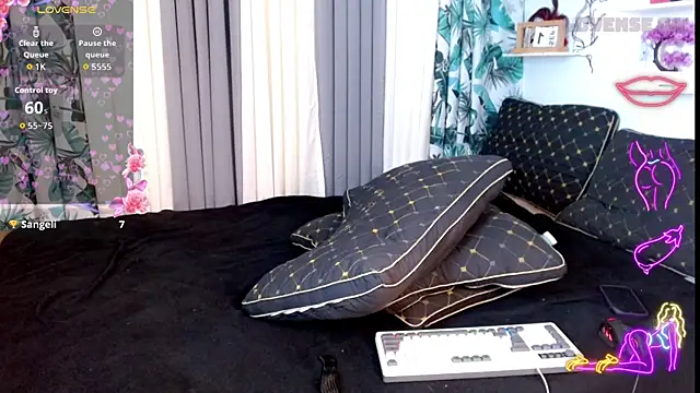 Snapshot of extremeLian chatting on September 19, 1:18 am extremeLian online show from September 19, 1:18 am