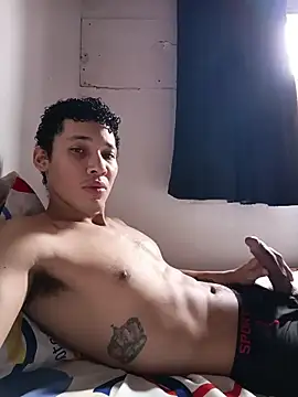 RuiMaddoox online show from October 29, 5:58 pm