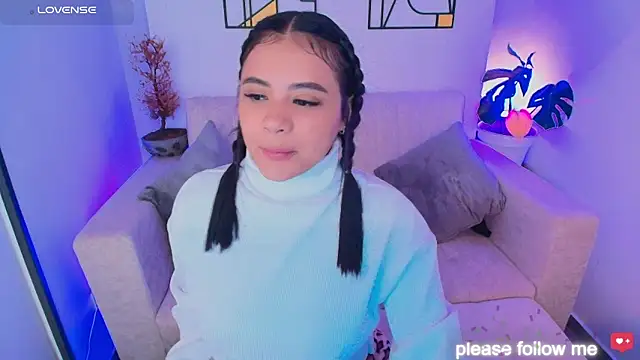 Snapshot of nicemiiaa7_ chatting on February 16, 11:34 pm nicemiiaa7 online show from February 16, 11:34 pm