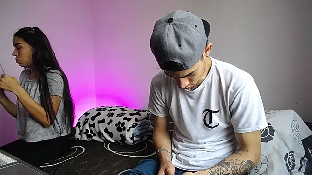 Snapshot of Candy_Grey28 chatting on September 25, 5:05 pm Candy Grey28 online show from September 25, 5:05 pm