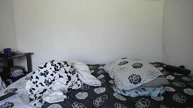 Snapshot of Candy_Grey28 chatting on November 11, 3:12 pm Candy Grey28 online show from November 11, 3:12 pm