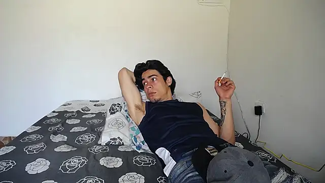 Snapshot of Candy_Grey28 chatting on November 26, 4:19 pm Candy Grey28 online show from November 26, 4:19 pm