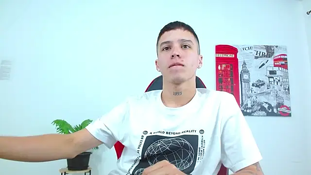 Cumandres18 online show from November 24, 2:17 pm