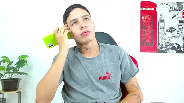 Cumandres18 online show from February 20, 2:50 pm