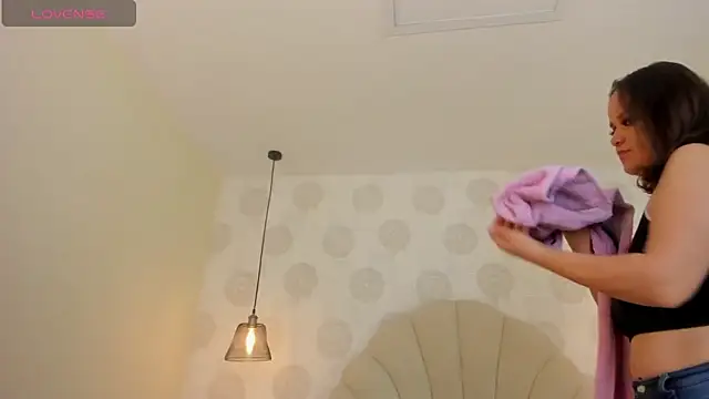 GIANAMILLER6 online show from December 2, 12:21 pm