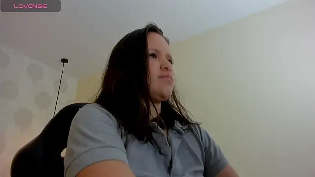 GIANAMILLER6 online show from February 20, 12:05 pm