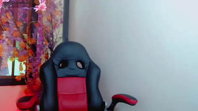 Madison Mujica online show from September 13, 11:10 am