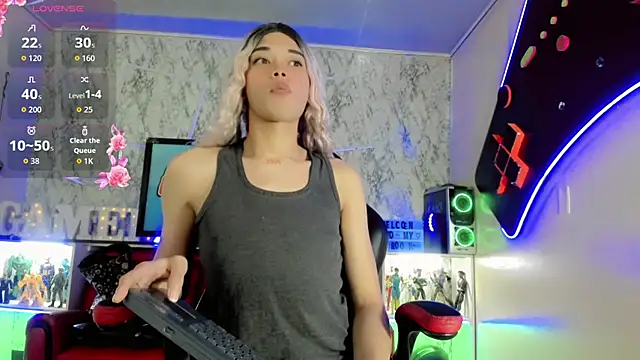 Madison Mujica online show from October 13, 11:21 am