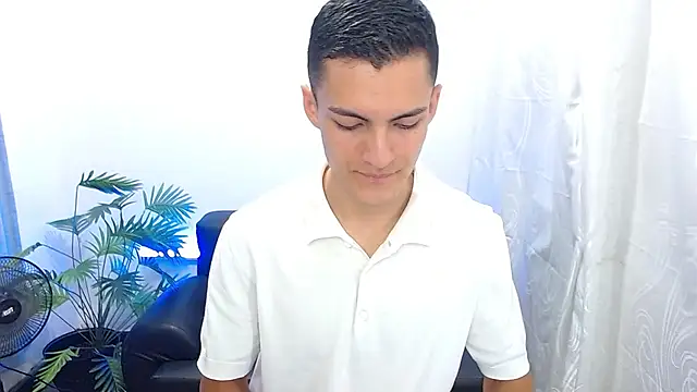 Matiius18 online show from September 13, 1:33 pm