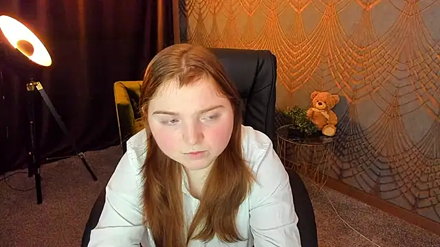Snapshot of KattyRose8 chatting on June 17, 5:58 pm KattyRose8 online show from June 17, 5:58 pm
