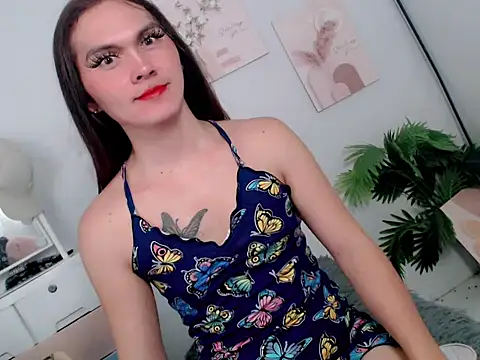 Snapshot of Pinkyweb_03 chatting on July 11, 3:20 am Pinkyweb 03 online show from July 11, 3:20 am