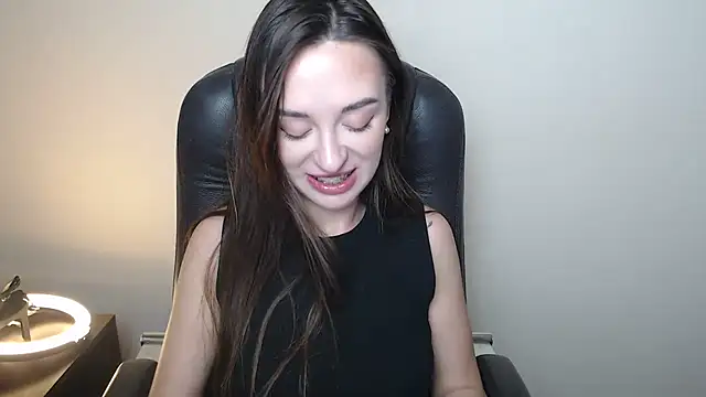 BonnieX  online show from April 19, 2:38 pm