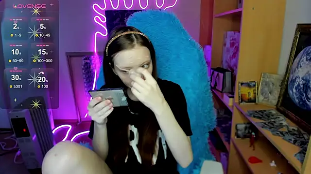 AliceHaris online show from November 28, 3:20 am