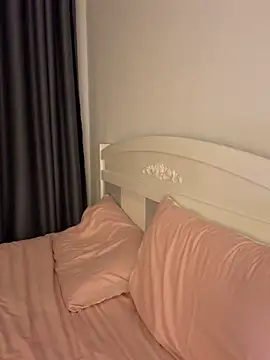 Ella-A9 online show from September 13, 5:13 pm