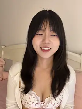 Ella-A9 online show from October 14, 5:47 pm