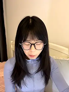 Ella-A9 online show from November 12, 3:23 pm