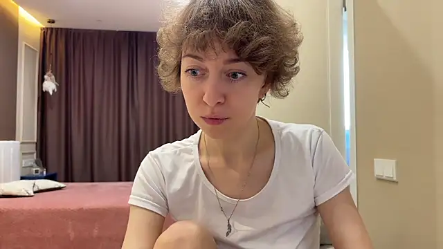 daniellia  online show from November 22, 9:08 am