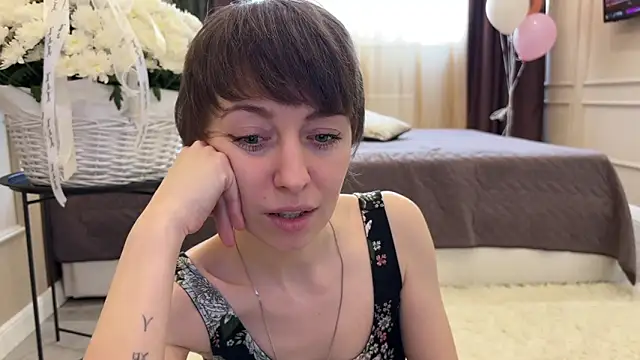 daniellia  online show from March 13, 10:22 am