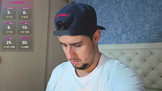 ryan evanss online show from December 1, 10:26 pm