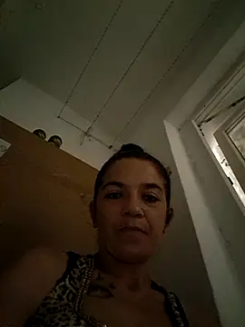 alinaalinutzq online show from September 23, 6:00 pm