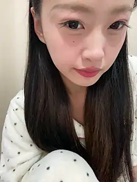 MengMeng0515 online show from April 21, 2:01 pm