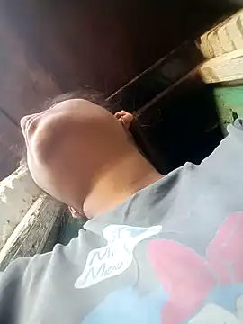 Snapshot of Hot_siiii chatting on September 11, 2:22 am Hot siiii online show from September 11, 2:22 am