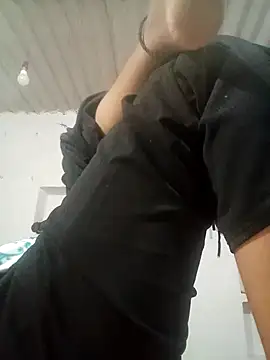 Snapshot of Hot_siiii chatting on September 14, 1:54 pm Hot siiii online show from September 14, 1:54 pm